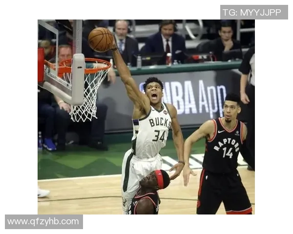 蓝光开拓者与雄鹿激战正酣谁能在这场对决中笑到最后